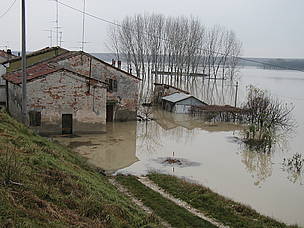 Alluvione fiume Po 2003
© WWf Italia Alluvione fiume Po 2003
© WWf Italia