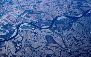 Pianura Padana, vista aerea sul territorio
© Mauri Rautkari / WWF Aerial view of barren agricultural fields along the Po River, Italy.
© Mauri Rautkari / WWF